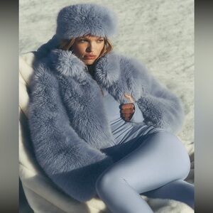 Alo yoga Opulent Faux Fur Cropped Jacket Winter Frost XS